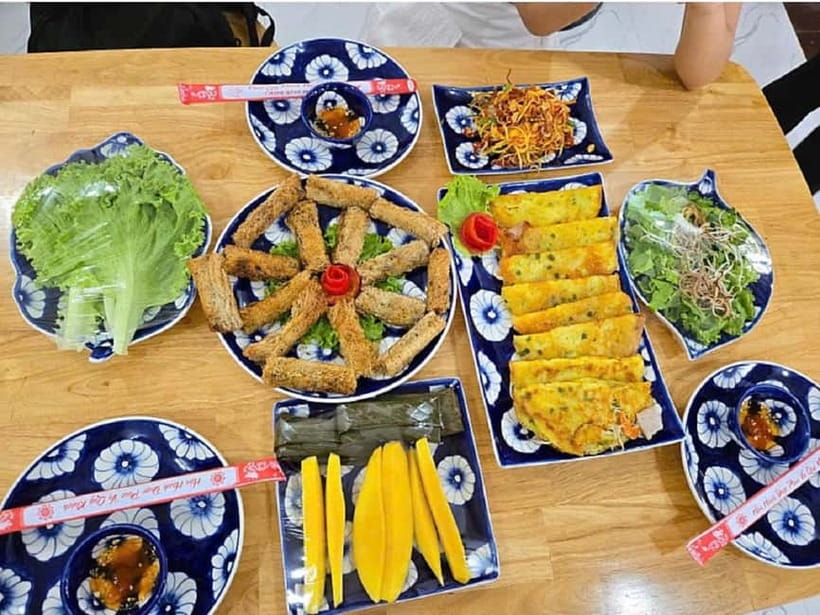 Market Tour, Basket Boat Ride & Cooking Class by Hangcoconut - Transport, meeting points, and timing