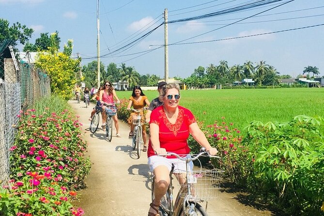 Mekong Delta Homestay 2-Day at Family Tiny Garden - Small Group - Guides, group size, and the value of personal attention
