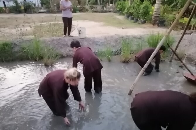 Mekong Delta Nature Cano-Kayak-Cycling & Fishing Private Day Trip - Cooking banh xeo and eating lunch