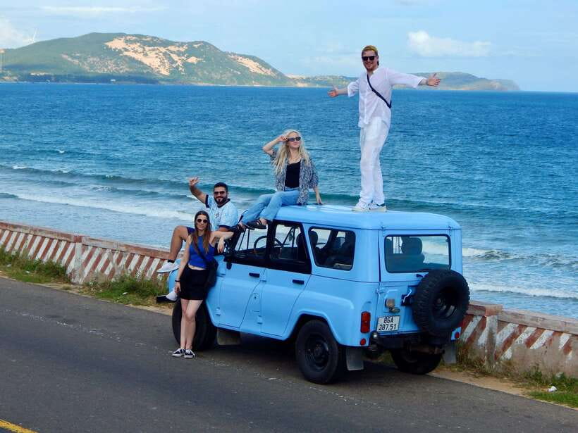 Mui Ne: Best Private Sand Dunes Jeep Tour at Sunrise/Sunset - Sunset at the Red Sand Dunes