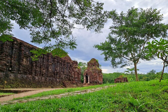My Son Sanctuary and Marble Mountains from HOI AN OR DA NANG - Guides who shape the day
