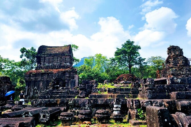 My Son Sanctuary Half-Day Private Guided Tour- Early Tour - Entering the Cham temple complex