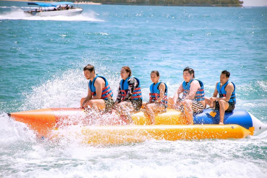 Nha Trang: Hon Mieu and Hon Tam Island Tour with Lunch - Hon Tam’s mineral mud bath, pool, and waterfalls