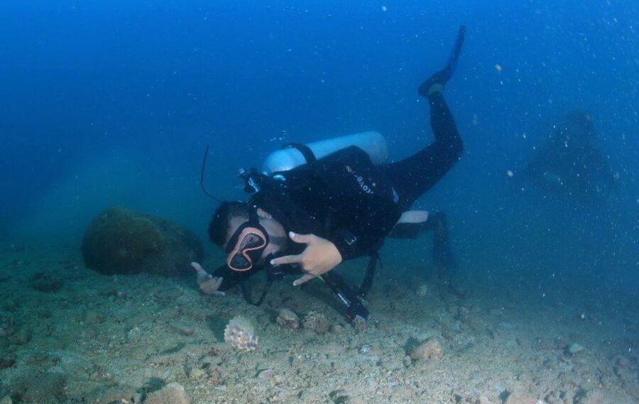 Nha Trang: Scuba Diving Experience for Non-Certified Divers - The first scuba session at about six meters
