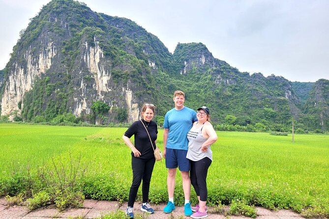 Ninh Binh 1 Day Tour(Tam Coc - Mua Cave - Bich Dong) - How demanding is the 11-hour schedule?