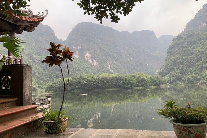 Ninh Binh 2 Days 1 Night - Small Group Tour From Hanoi - Choosing between the 4-star hotel and luxury bungalow