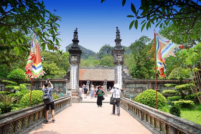 Ninh Binh Daily Tour: Hoa Lu - Am Tien Cave- Trang An boat ride - Lunch gives the schedule a needed reset