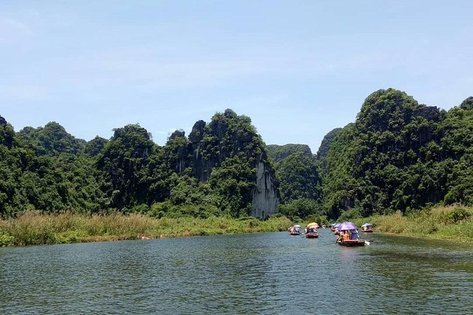Ninh Binh Daily Tour: Hoa Lu - Am Tien Cave- Trang An boat ride - Guides can shape the whole experience