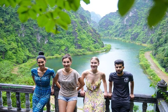 Ninh Binh Daily Tour: Hoa Lu - Am Tien Cave- Trang An boat ride - Practical details before you reserve