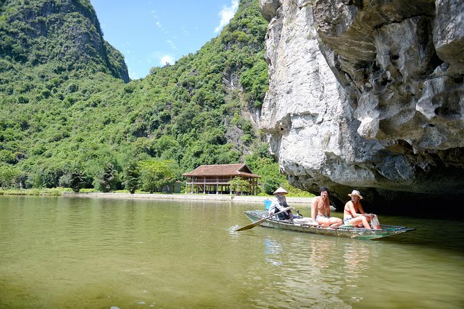 Ninh Binh Daily Tour: Hoa Lu - Tam Coc boat trip and Bike - Why this Ninh Binh day trip works