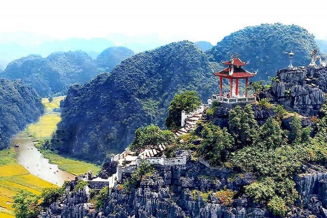 Ninh Binh E-Bike Tour -Secret Landscapes Tam Coc Countryside plus - Côi Khê shows the working countryside