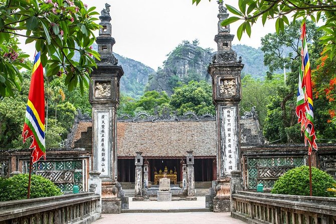 Ninh Binh Full-Day Tour from Hanoi to Hoa Lu, Tam Coc & Mua Cave Via Boat & Bike - Timing, pickup, and the long return to Hanoi