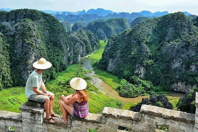 Ninh Binh Full Day Tour with Hoa Lu, Trang An and Mua Cave - Hoa Lu and the early history of Vietnam