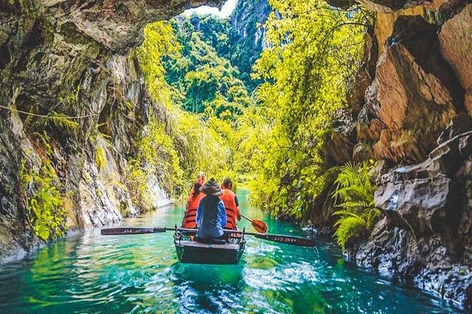 Ninh Binh Full-Day Trip to Trang An Mua Cave Hoa Lu Buffet Lunch - Trang An by bamboo boat