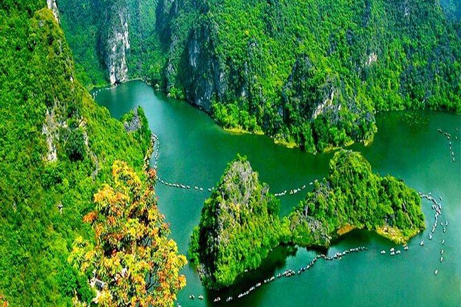 Ninh Binh Full-Day Trip to Trang An Mua Cave Hoa Lu Buffet Lunch - Hoa Lu and the temples of Vietnam’s first imperial capital
