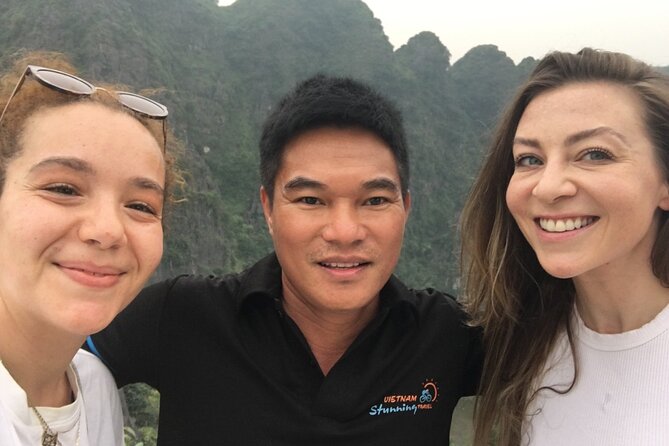 Ninh Binh Private Tour to Mua Cave Trang An Grottoes From Hanoi - What the private format adds