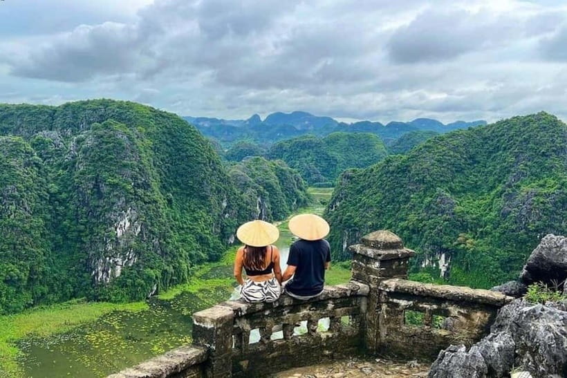 Ninh Binh: Trang An Boat Ride, Bich Dong & Mua Cave Sunset - What this Ninh Binh trip is really like