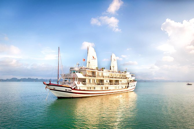 (Official) Signature Royal Cruise - 02 days 01 night program - Gala dinner with a Western and Vietnamese mix