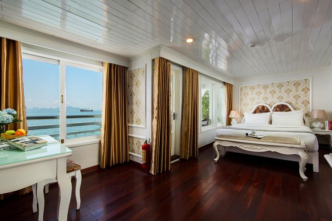 (Official) Signature Royal Cruise - 03 days 02 nights program - Checkout, brunch, and the trip back to Hanoi