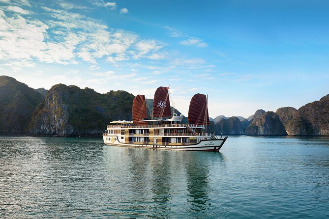 Orchid Cruises 3days/2nights For 5 Star All Included - Day two: Lan Ha Bay and the quieter side of the route