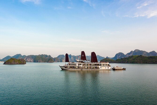 Orchid Trendy Cruises 2Days/1 Night 5 Star Cruises - Two bays, one comfortable overnight cruise