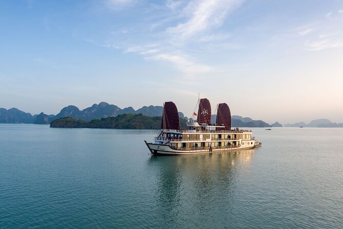 Orchid Trendy Cruises 2Days/1 Night 5 Star Cruises - Your first afternoon on Halong Bay
