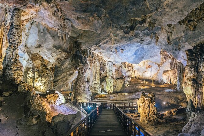 Paradise Cave & Dark Cave All-Inclusive 1-Day - Dark Cave is the reason to book an adventure tour