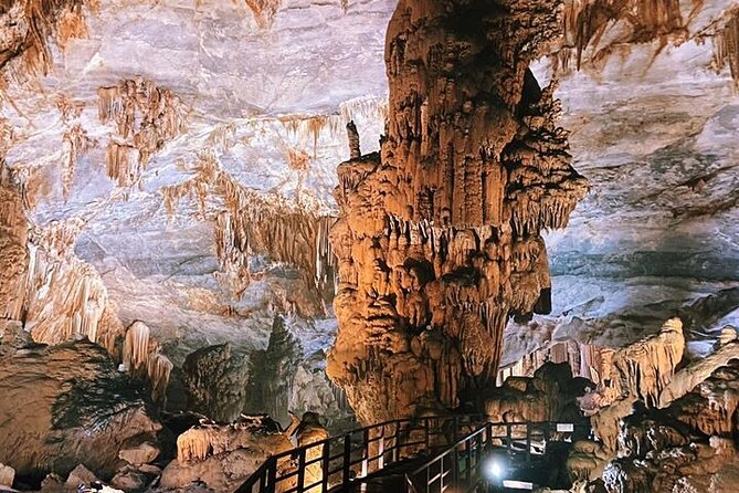 Paradise Phong Nha caves from Dong hoi city - What the guide and vehicle add