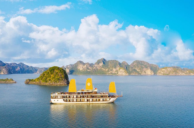 Peony Cruise : Unique 2 Days Tuan Chau - Halong bay - Lan Ha Bay - Trung Trang Cave: the main land-based highlight