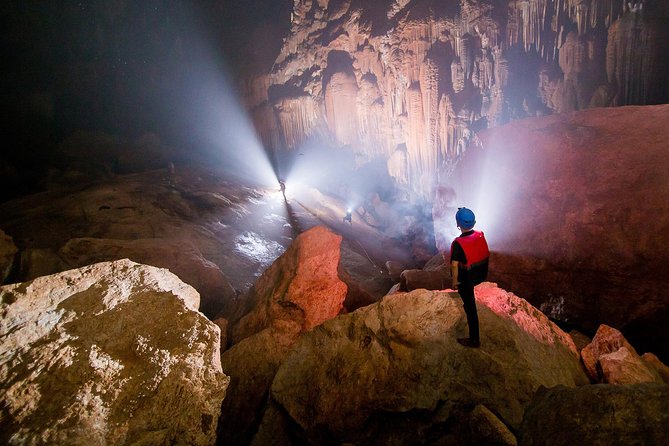 PHONG NHA CAVE- PARADISE CAVE FULL DAY FROM DONG HOI or PHONG NHA - Guide service and group size