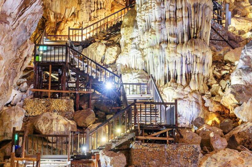 Phong Nha Cave & Paradise Cave: Guided Tour Boat & Explore - Lunch in Phong Nha Around Midday