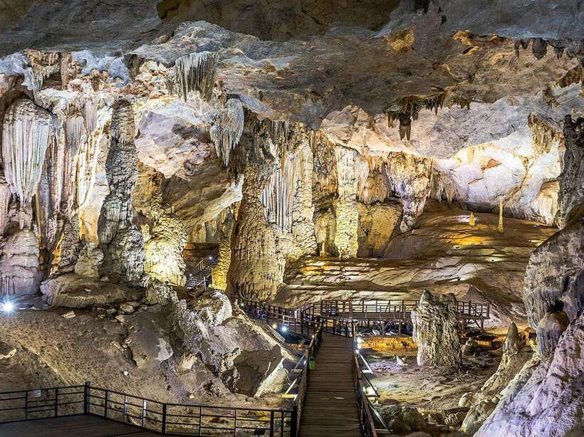 Phong Nha/Dong Hoi: Phong Nha Cave and Paradise Cave Tour - A practical morning from Dong Hoi or Phong Nha