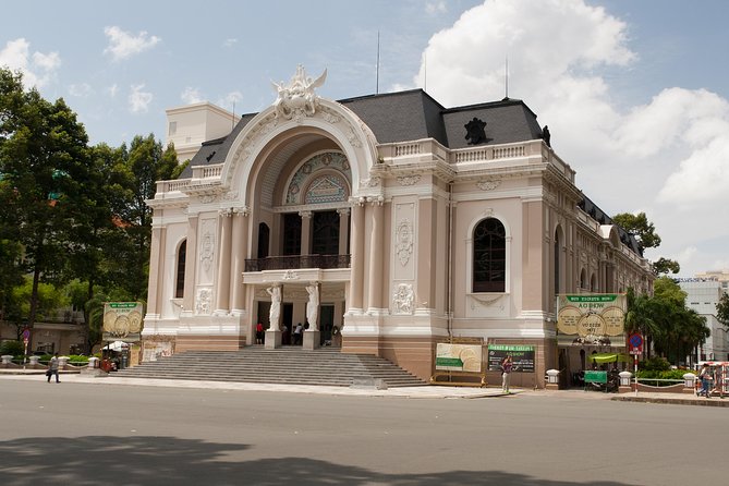 Phu My Shore Excursion: Best of Private Ho Chi Minh City Tour - A difficult hour at the War Remnants Museum