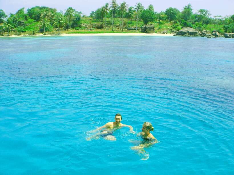 Phu Quoc: 3 Island Tour by Boat with Guide - Lunch on board: generous, local, and not a seafood feast