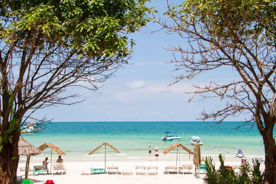 Phu Quoc Land 1: Southern Tour & Sao Beach - Sao Beach: lunch, swimming, and a beach bar