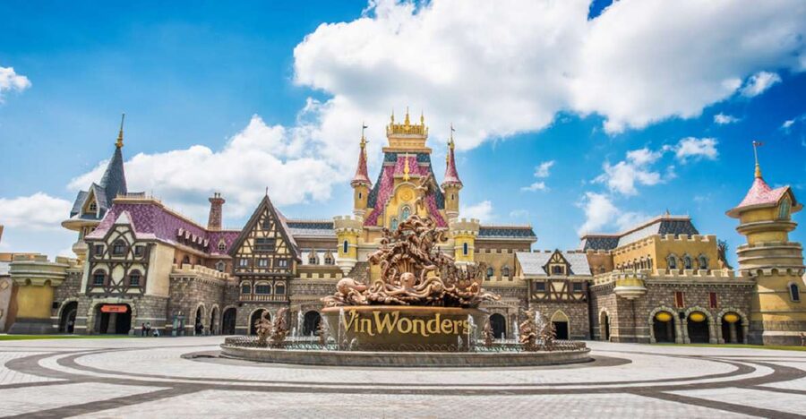 Phu Quoc: VinWonders Entry Ticket with Optional Safari - Arrive at 9:00, but plan to ride after 10:00