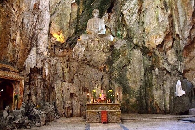 PRIAVATE DaNang CITY TOUR-FOOD TOUR-Sunset BOAT TRIP on Han river - Han Market for local food and everyday Da Nang