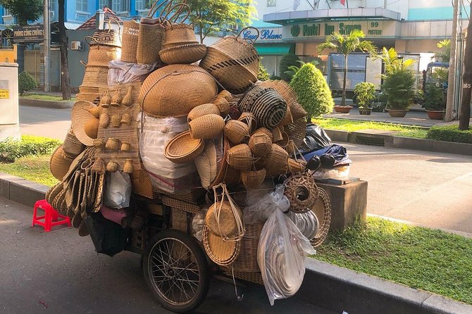 Private Arrival Transfer: Tan Son Nhat Airport to Ho Chi Minh City Hotels - Reaching a District One hotel or another city address