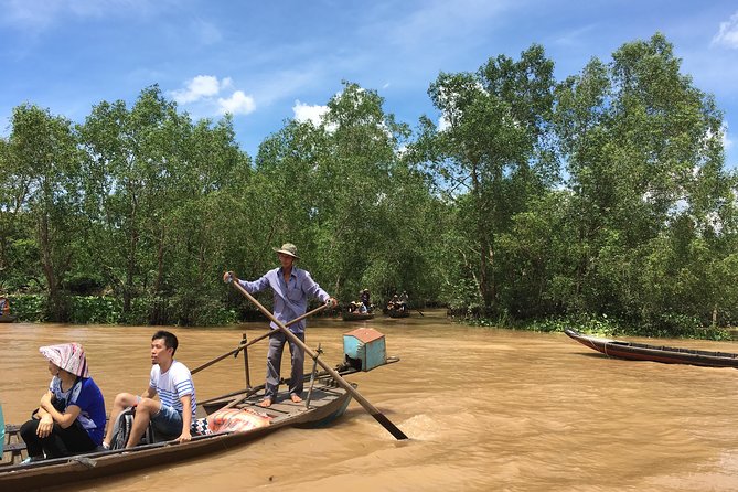 Private Authentic Mekong River Full Day Trip - Non Touristic Mekong delta - A local market before the river