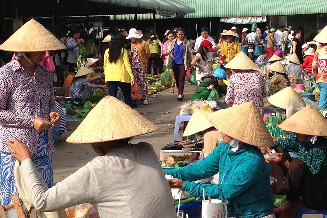 Private Authentic Mekong River Full Day Trip - Non Touristic Mekong delta - Cao Dai Temple and southern Vietnamese faith