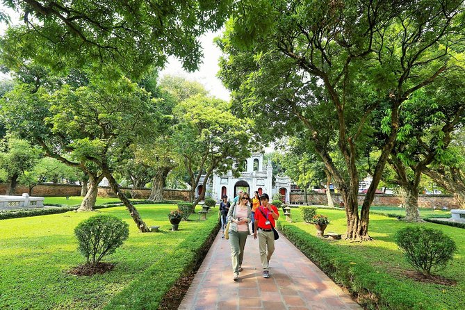 Private Crowd Free Hanoi: Morning Highlights of the City Experience - Hoa Lo Prison and the Hardest History