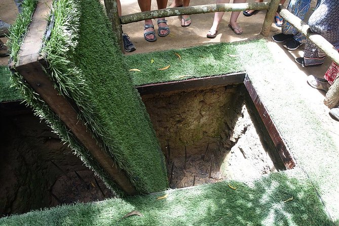 Private Cu Chi - Ben Duoc Tunnels & Liberated Area (Day Trip) - Entering the Ben Duoc Tunnel Complex