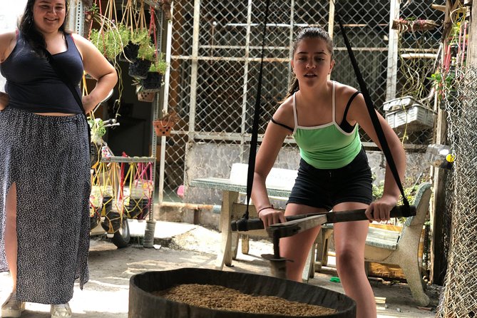 Private Cu Chi Tunnels Tour - Explore History & Off-the-path Local Sites - Entering the Cu Chi Tunnels