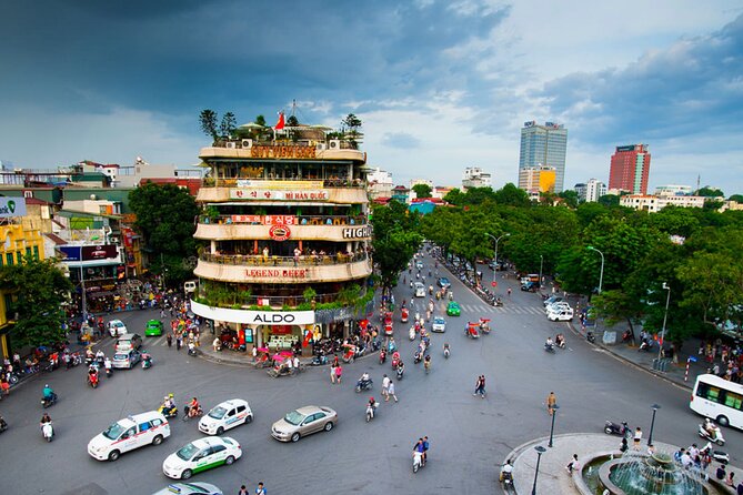 Private Hanoi Street Food Tour With Mr.Ha - Lunch at 11:30 or dinner at 18:00