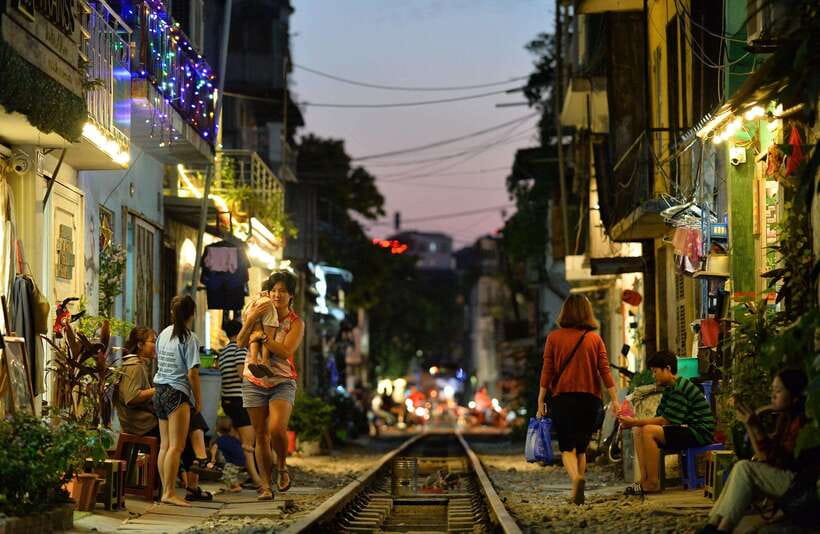 Private Hanoi Walking Tour with visit Train Street - St. Joseph’s Cathedral and Hanoi’s European imprint
