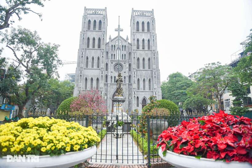 Private Hanoi Walking Tour with visit Train Street - What $28 per person really buys you