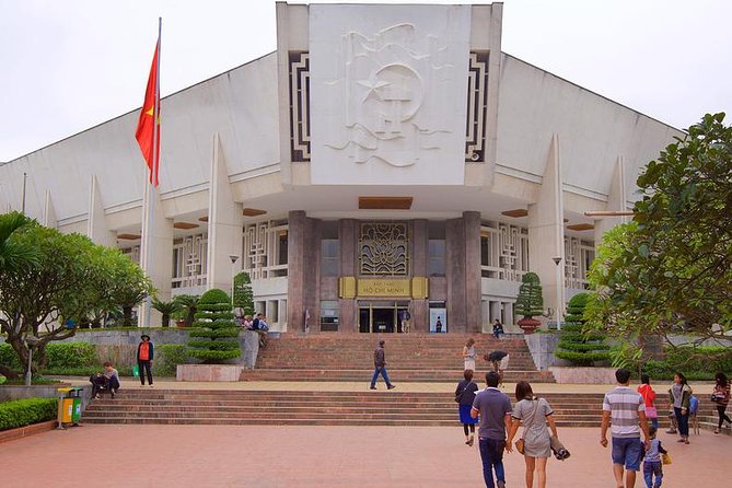 (Private) Hanoi War Sites Tour - Ho Chi Minh Museum, a useful opening chapter