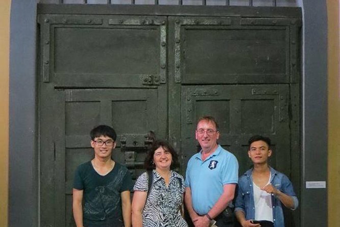 (Private) Hanoi War Sites Tour - Who should book this experience