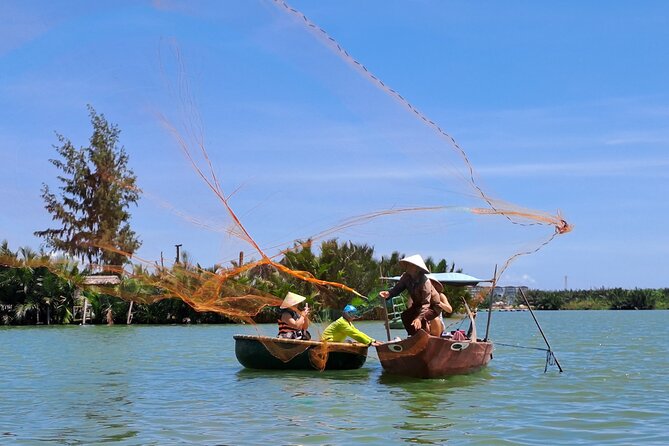 Private Hoi An City tour -Basket Boat Ride in the Coconut forest - Walking through Hoi An Ancient Town