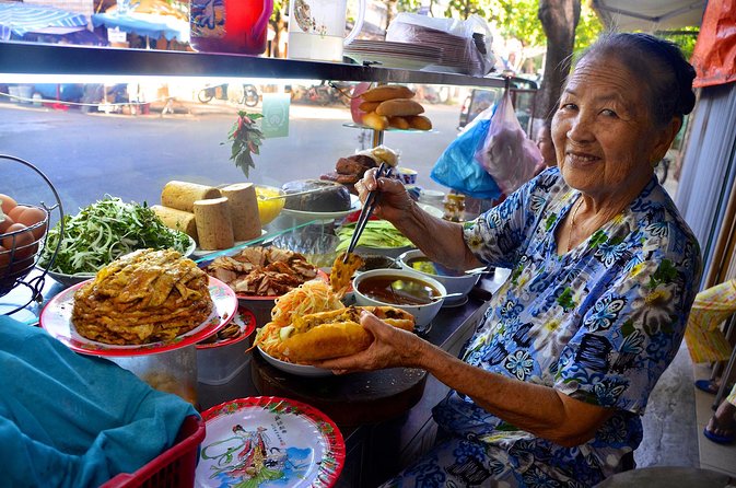 Private Hoi An Evening Food Tastings Tour by Bike - Starting at Discova Day Tour Shop